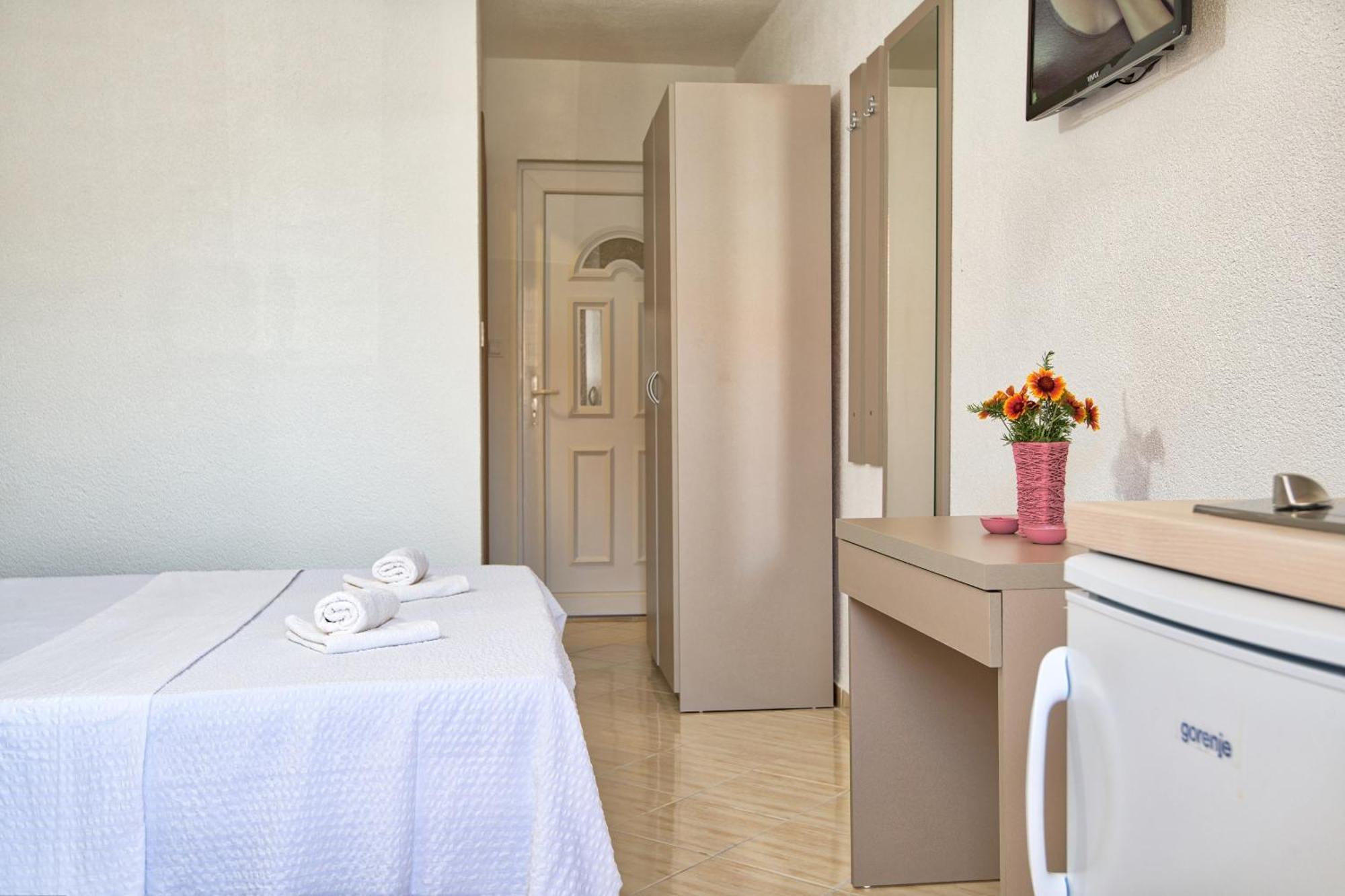 Studio & Apartments More Neum Room photo